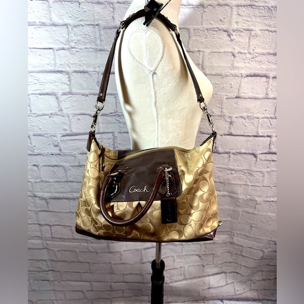 COACH  ASHLEY #19242 SATEEN KHAKI SIGNATURE SHOULDER BAG